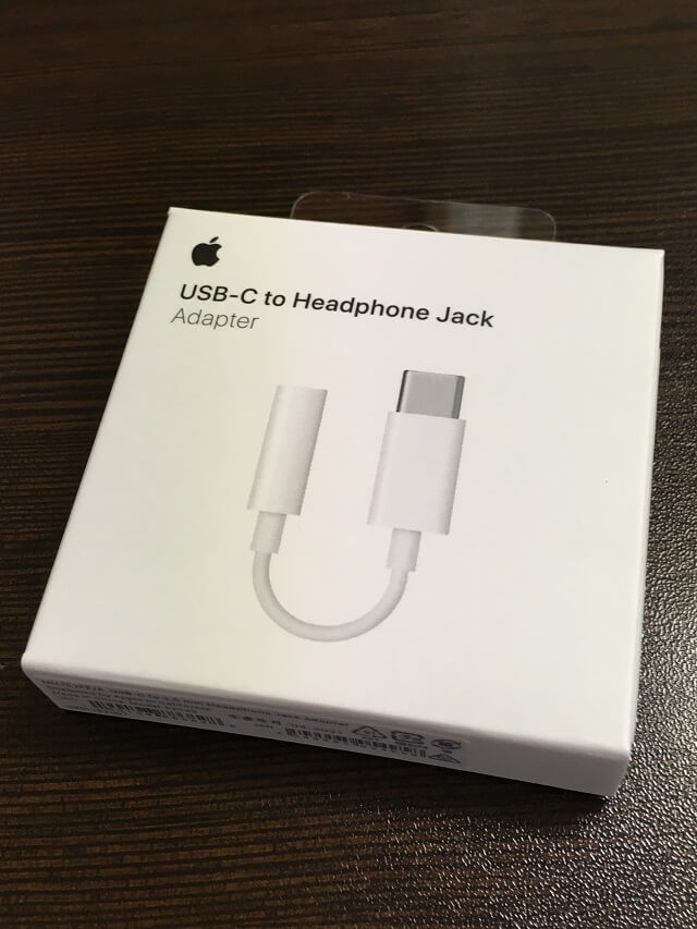 Apple USB-C ヘッドフォンジャックの箱