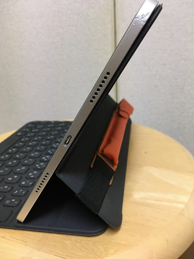 iPadにつけたApple Pencilホルダー